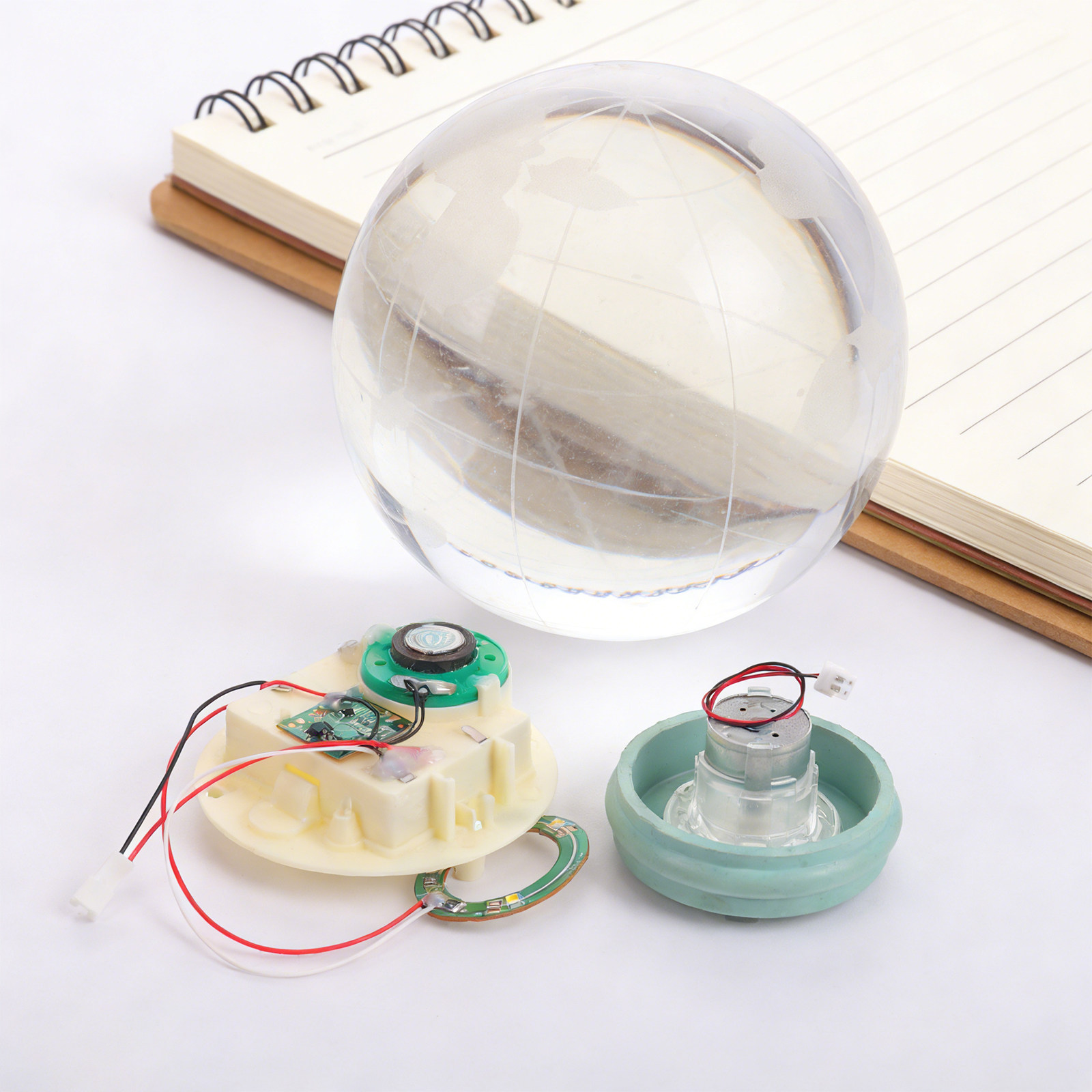 Mécanisme de boule à neige ave - Plastic Dome Clear avis et prix